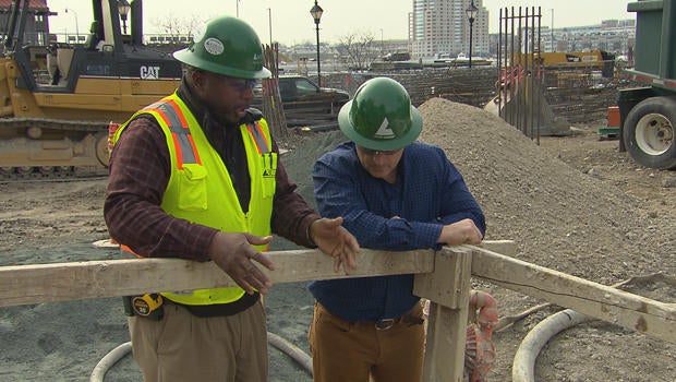 construction-labor-henry-jackson-mark-strassmann-620.jpg