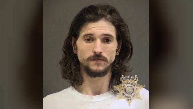 Small explosion in suspect's vehicle during OR traffic stop, police say Small explosion in suspect's vehicle during OR traffic stop, police say