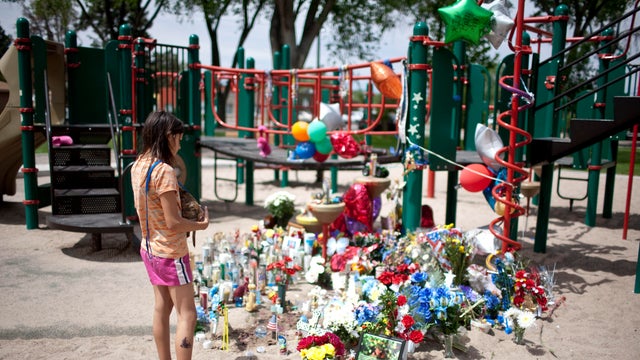 Man Beheads Women Then Jumps To Suicide Death In Front Of Train 