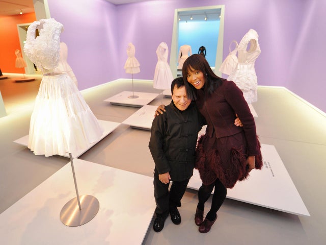 Fashion Designer Azzedine Alaia 1940 2017 Cbs News Fashion Designer Azzedine Alaia 1940 2017 Cbs News