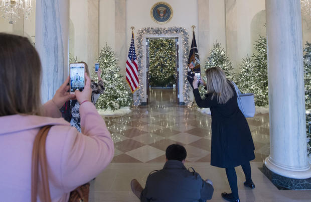 Christmas decorations - White House Christmas 2017 - Pictures - CBS News