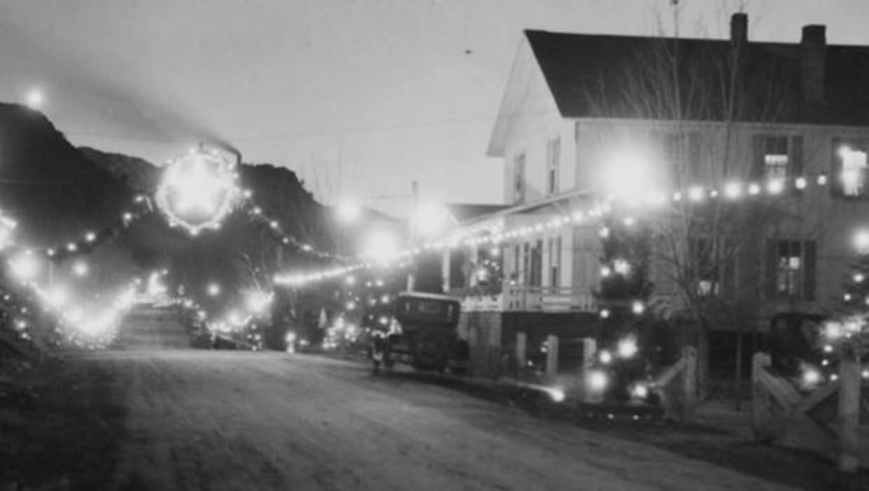 A ghost town's Christmas past CBS News