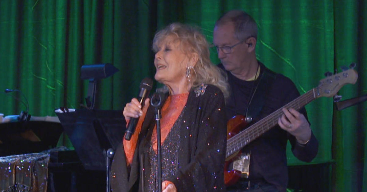 Petula Clark Still Living For Today Cbs News