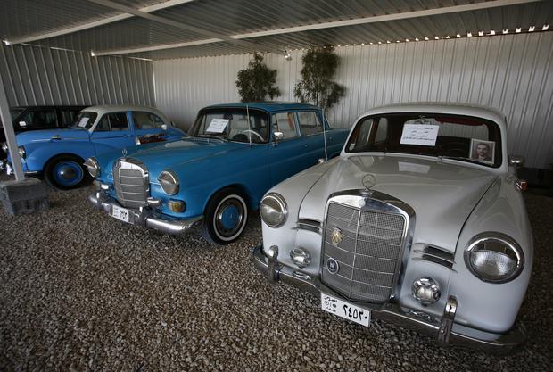 IRAQ-VINTAGE-CARS