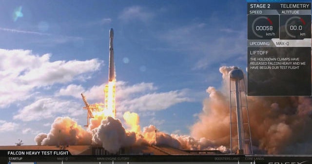 SpaceX celebrates successful rocket launch