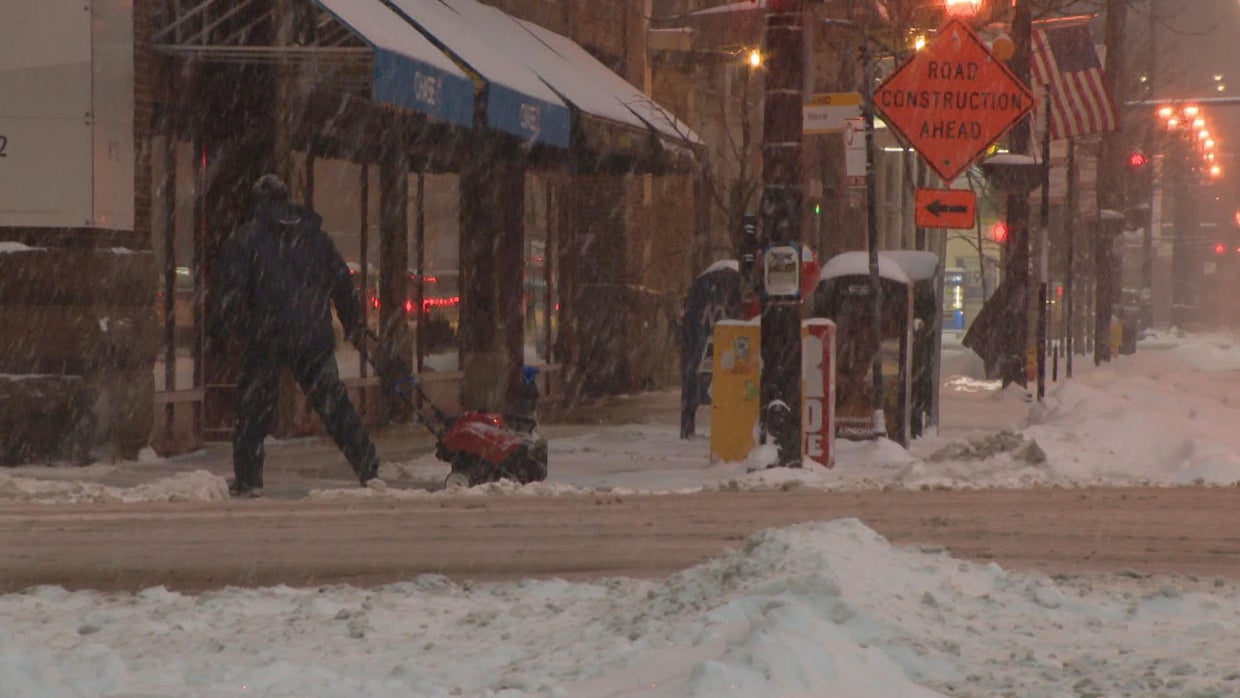 Stroll down State Street in Chicago arctic adventure CBS News
