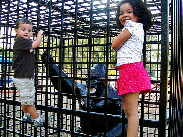 Comm-Park-small-children-gorilla-front-view 