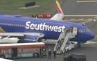 Capt Tammie Jo Shults Pilot Of Southwest Flight With Blown Engine Praised For Nerves Of