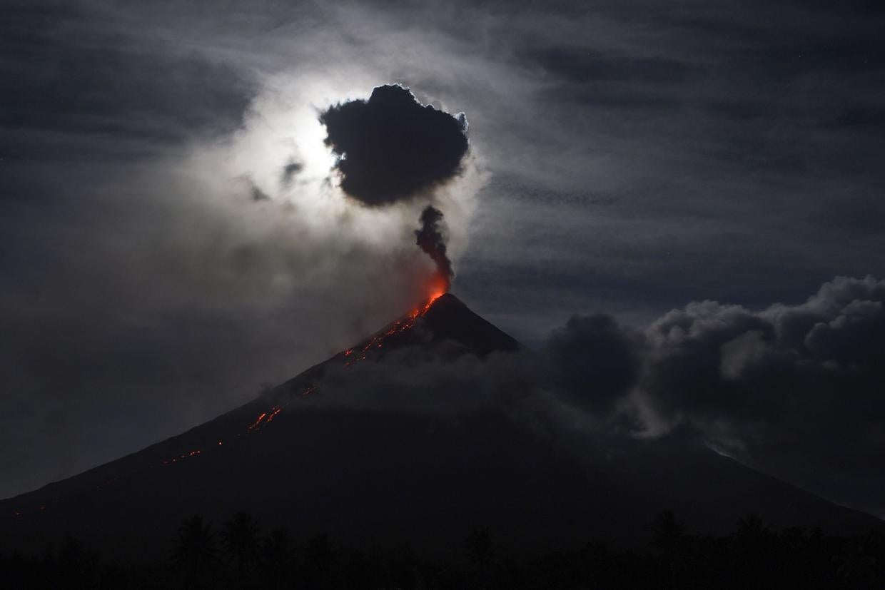 Mayon's most recent eruption Dangerous volcanoes around the world