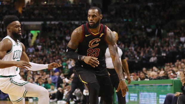 Warriors sink ice-cold Rockets, head back to Finals Warriors sink ice-cold Rockets, head back to Finals