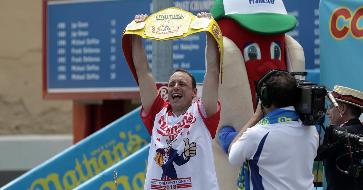 Nathan S Famous Hot Dog Eating Contest Winners Joey Chestnut Miki Sudo Win Titles At Annual Competition Cbs News