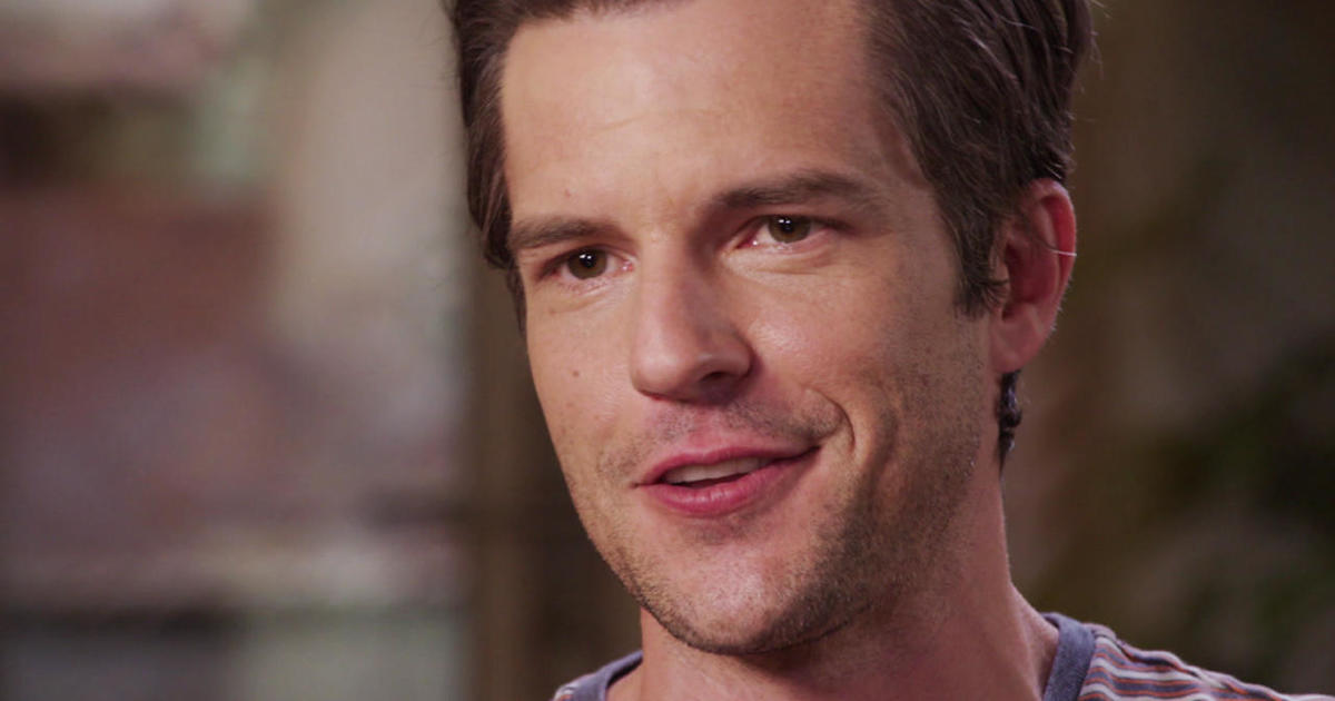 I Really Believe It Mormon Rock Star Brandon Flowers Shares His Faith On Cbs News Lds Living