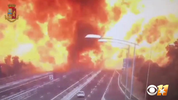 video-captures-massive-explosion-in-italy-at-least-2-dead-60-injured-5.jpg 