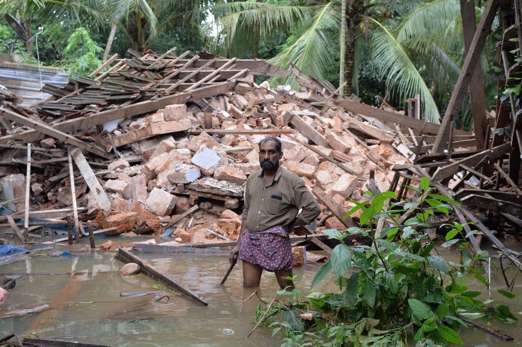 Kerala, India, flooding kills hundreds CBS News