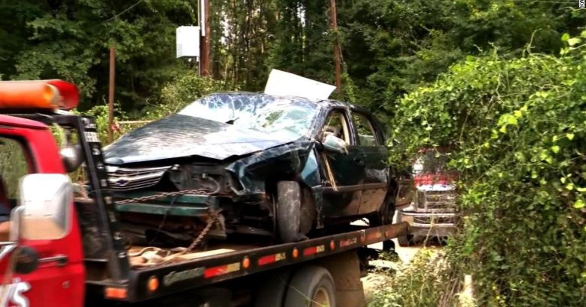 Toddlers Survive Alone For 4 Days After Car Crash Kills Their Mother ...