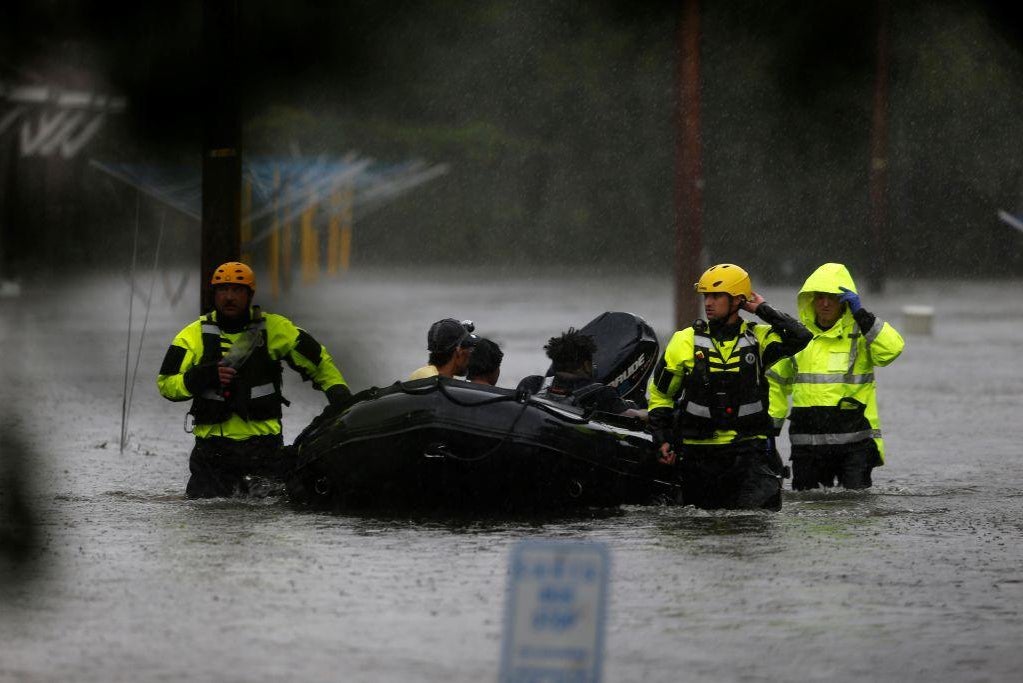 More than 360 people rescued in New Bern, North Carolina, amid Hurricane Florence CBS News