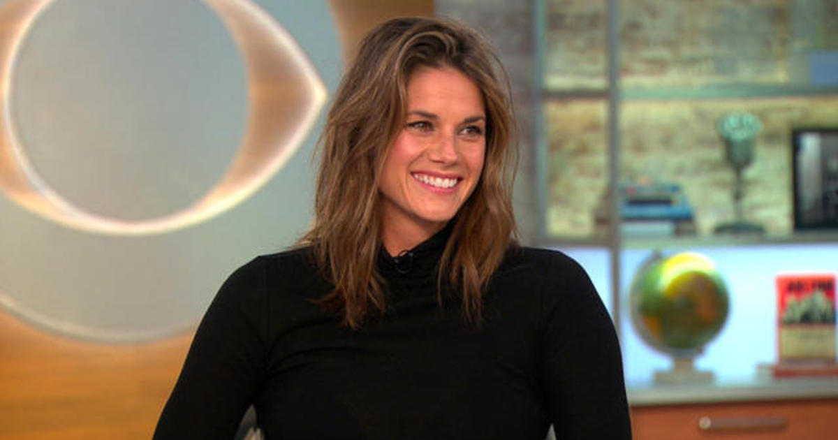 Missy Peregrym On Working With Former Agents To Prepare For Fbi Role ...