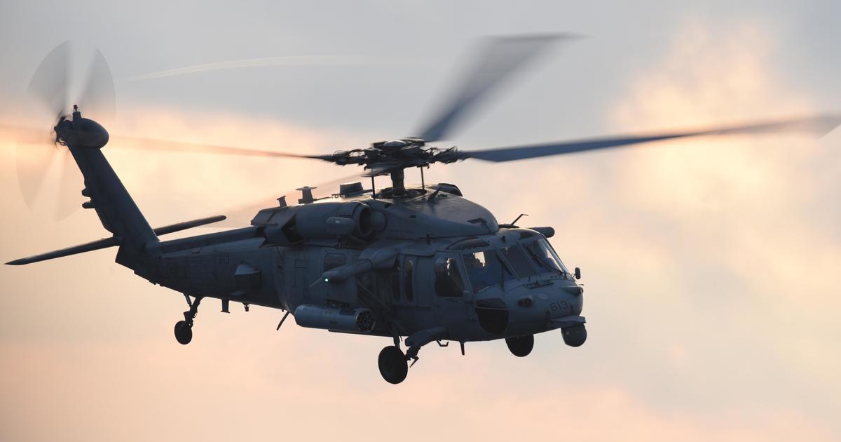 5 crew members missing after Navy helicopter crashes off California coast