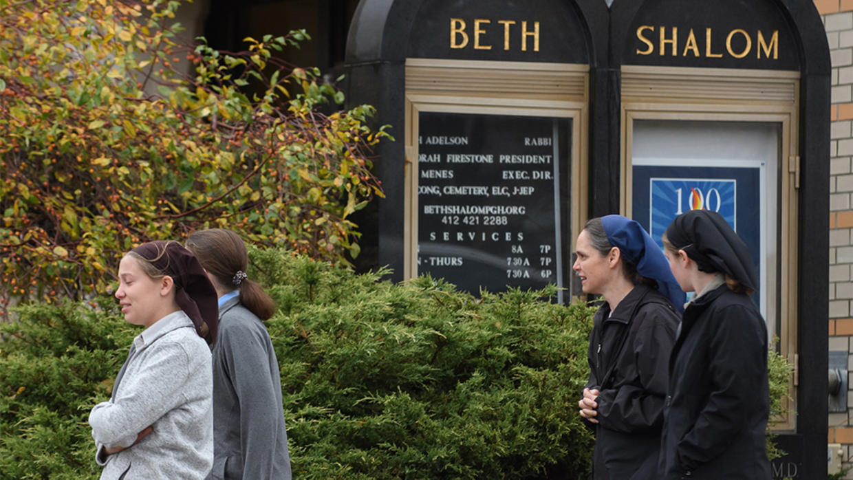 Tree Of Life Congregations Gather At Beth Shalom For First Sabbath Service Since Synagogue 4832