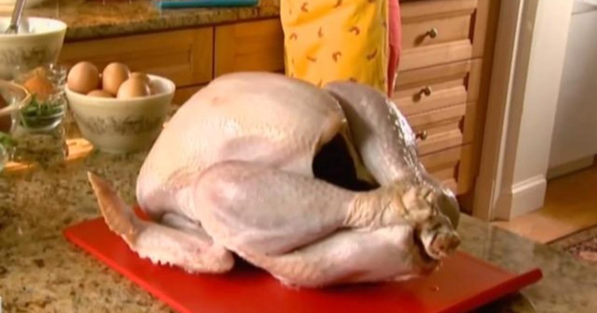 What To Know About The Salmonella Outbreak Linked To Raw Turkey This Thanksgiving Cbs News
