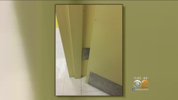 door where toddler's finger was severed 