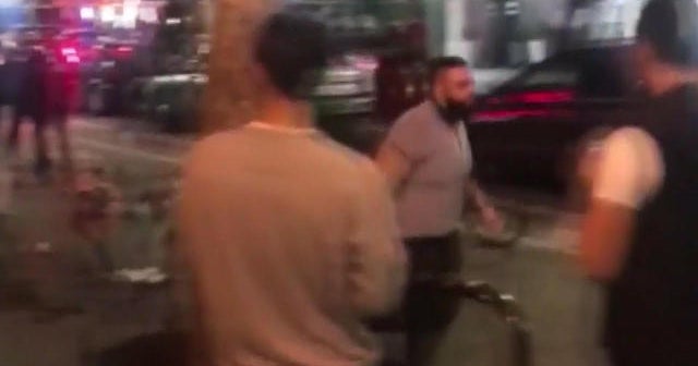 Video of man punching 2 women goes viral CBS News