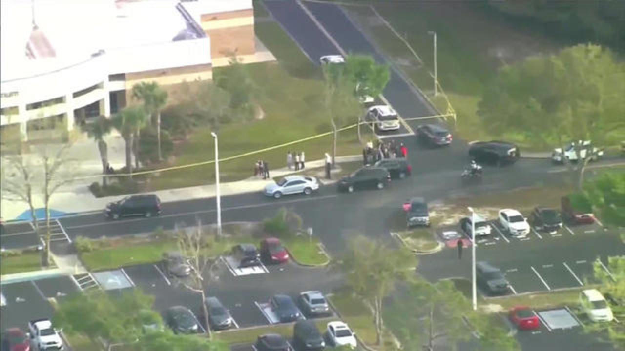 Florida teen kills herself at school