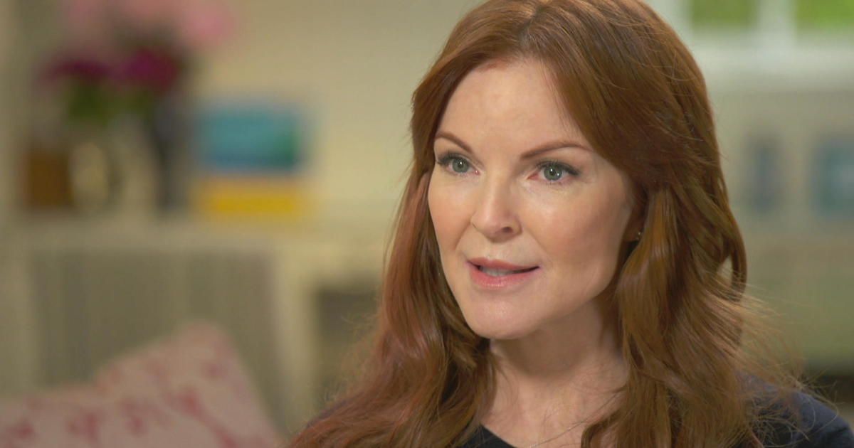 Why "Desperate Housewives" star is so eager to talk about anal cancer - CBS News thumbnail