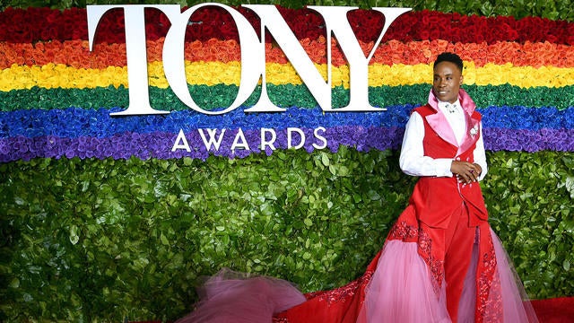 Billy Porter Wore Dress Made From Kinky Boots Curtain To Tony Awards Cbs News