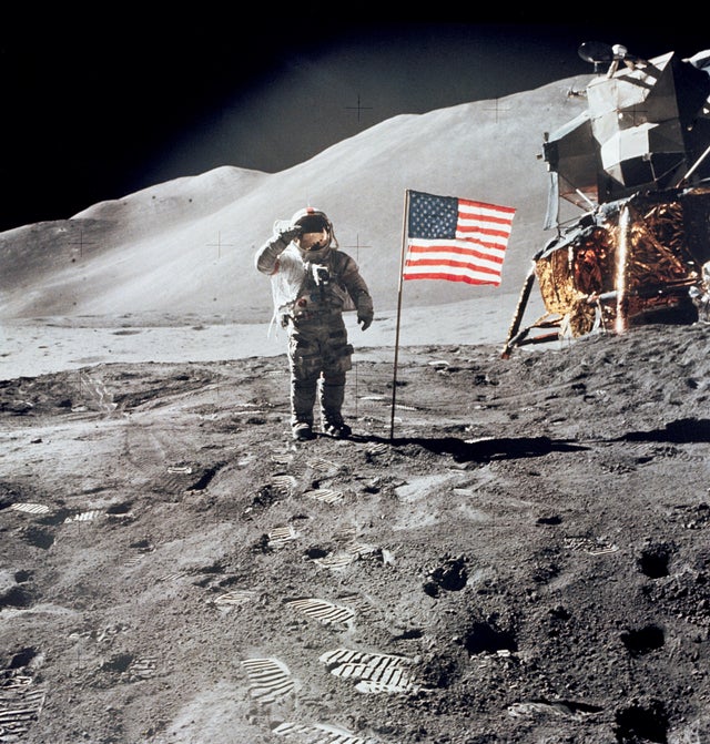 fist man on the moon pictures fist man on the moon pictures