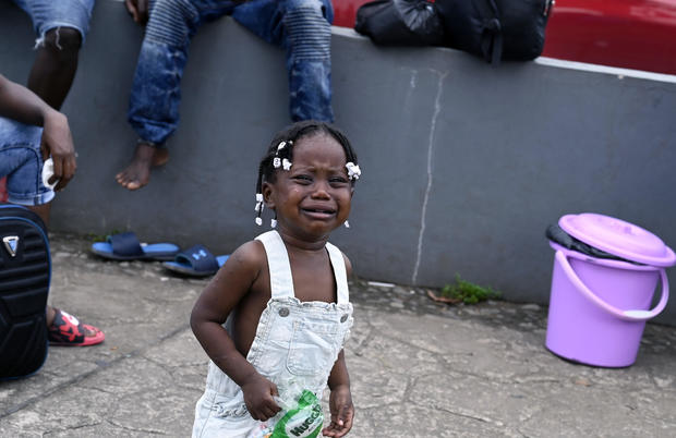 border-children_crying 