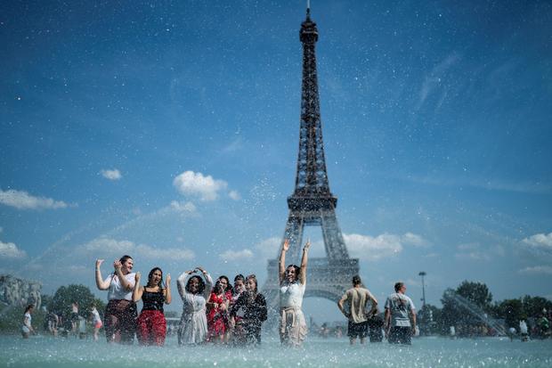 Heat wave in Europe: Western Europe and Paris, France, brace for ...