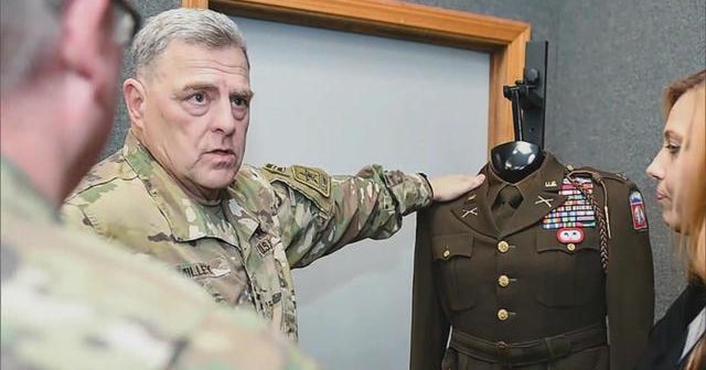 Why the Army’s new uniforms bring back memories of “The Greatest