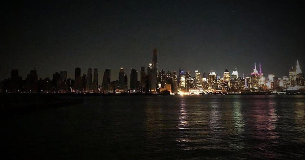 Massive Manhattan Power Outage Was Not An Attack Officials Say Cbs News 1618