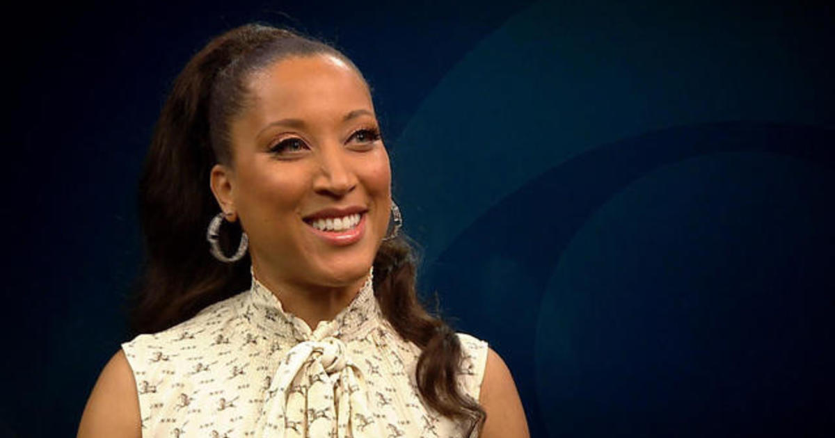 Robin Thede Makes History On A Black Lady Sketch Show Cbs News 1123