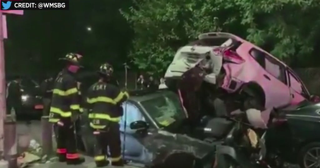 1 Injured After SUV Lands On Top Of Car Off BrooklynQueens Expressway
