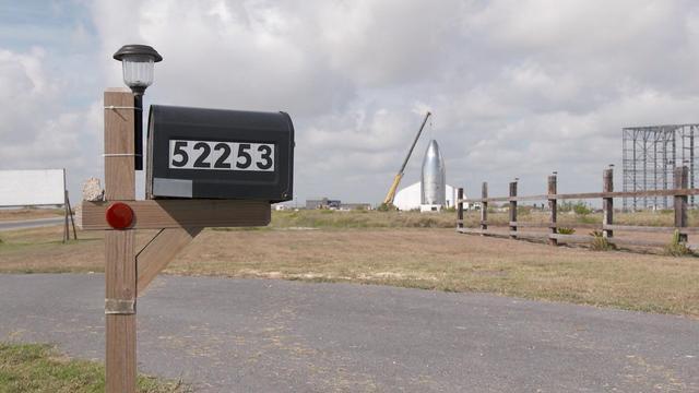 0918-ctm-spacexneighborhood-strassmann-1935733-640x360.jpg