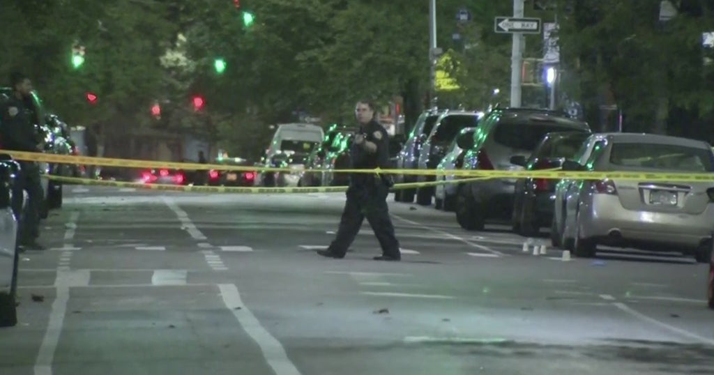 2 Injured In Crown Heights Shooting - CBS New York