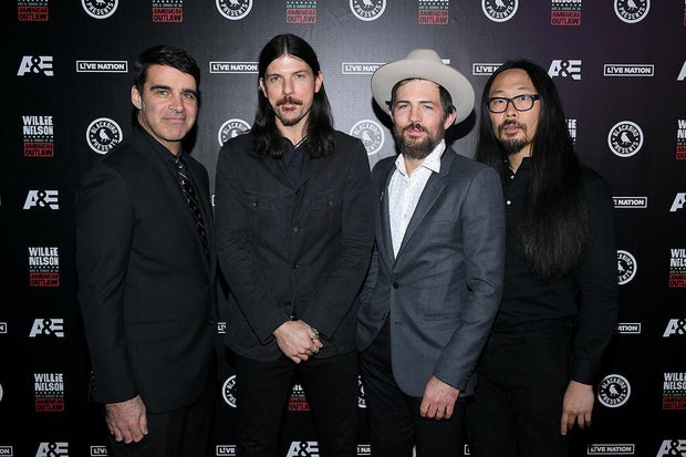 Willie: Life And Songs Of An American Outlaw - Red Carpet 