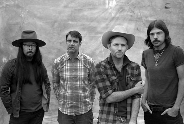 the-avett-brothers.png 
