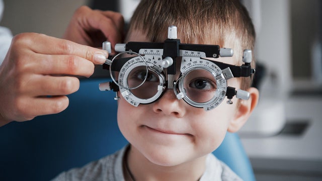 kid-taking-eye-exam-800x450.jpg 