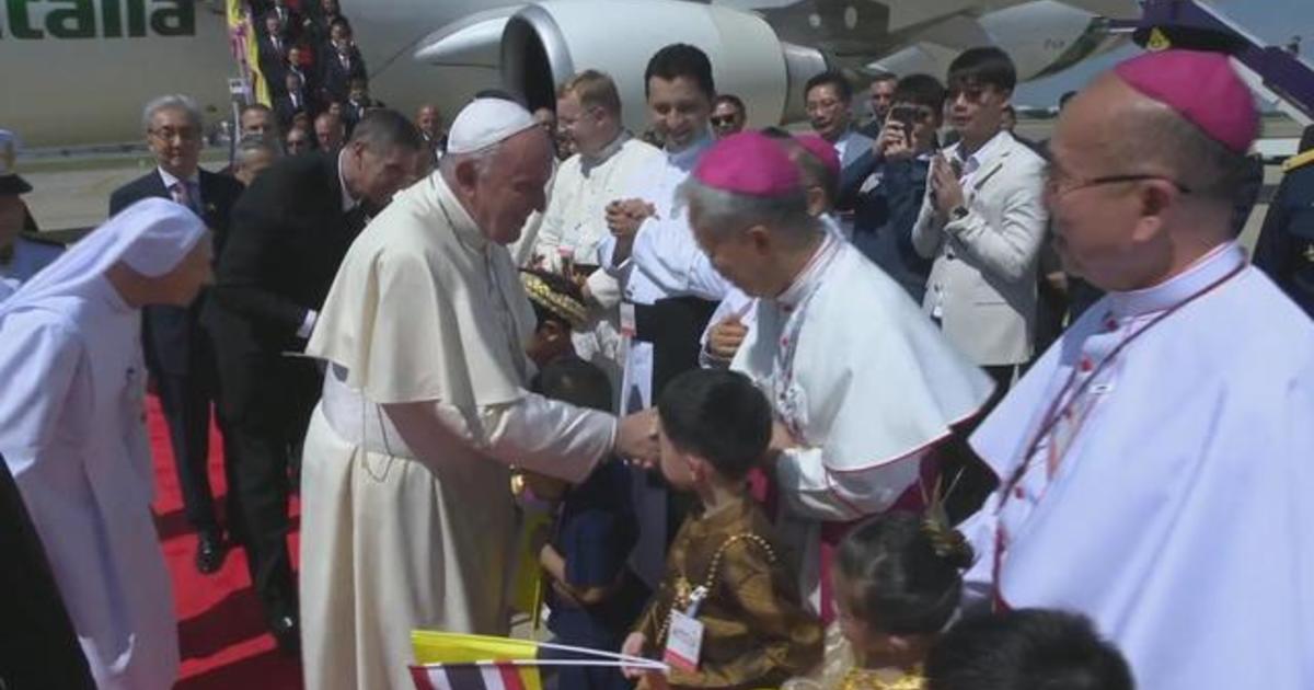 Pope Francis arrives in Thailand at start of 7-day Asia trip