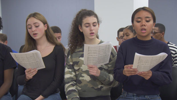 young-peoples-chorus-rehearsal-a-620.jpg 