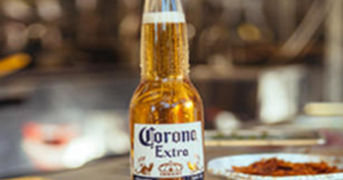 Survey Finds 38 Of Beer Drinking Americans Say They Won T Order A Corona Cbs News