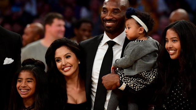 Golden State Warriors v Los Angeles Lakers