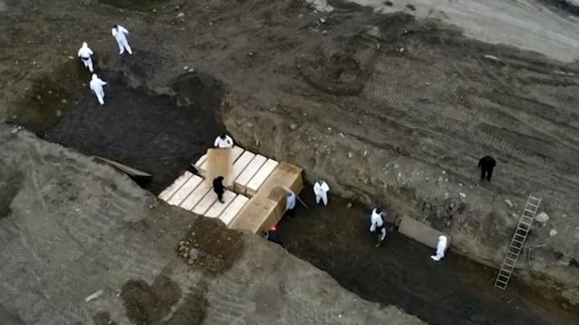 Images Show Mass Burials At Nyc Public Cemetery Cbs News