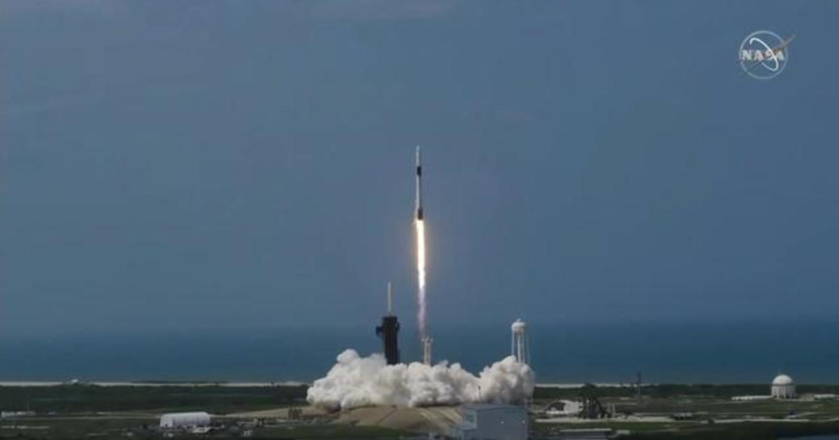 First manned SpaceX mission launched without a hitch - CBS News