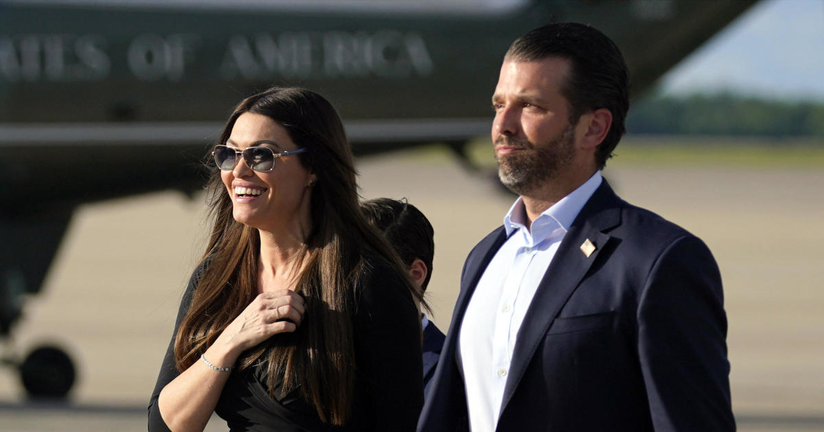 Kimberly Guilfoyle Donald Trump Jr S Girlfriend Tests Positive For Coronavirus While In South Dakota Cbs News