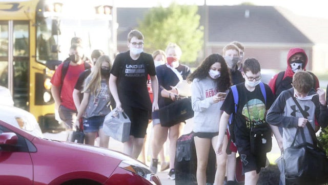 masked-kids-back-to-school-1280.jpg