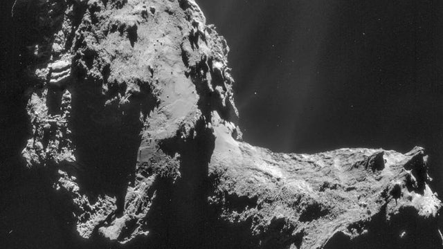 bursting-comet20200921-1041.gif 